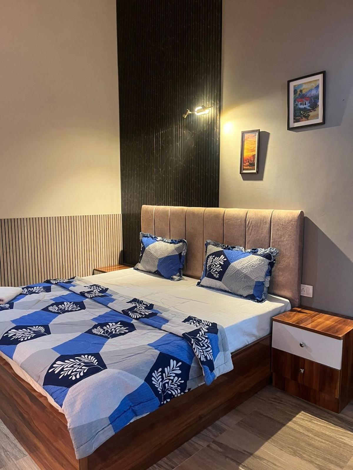 Studio Apartment In Greater Noida Exteriör bild